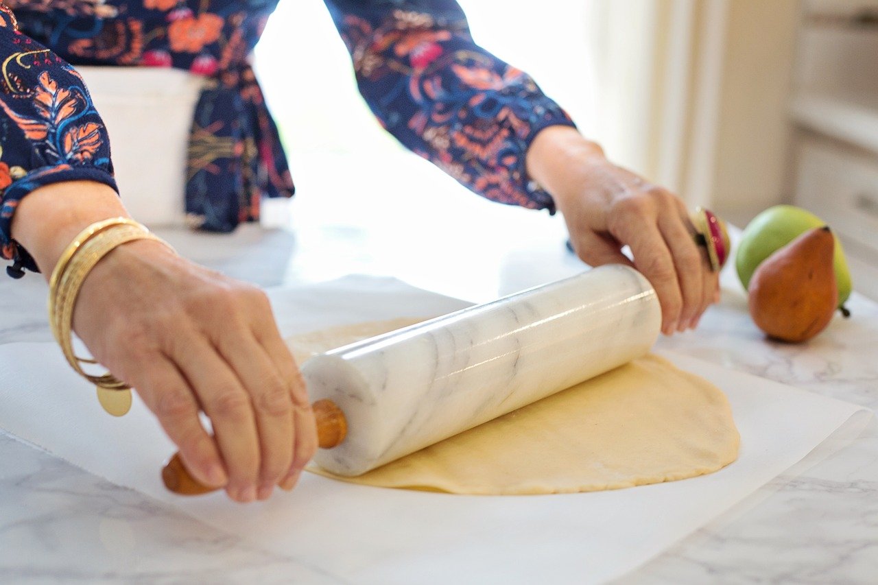 pie, baking, rolling dough